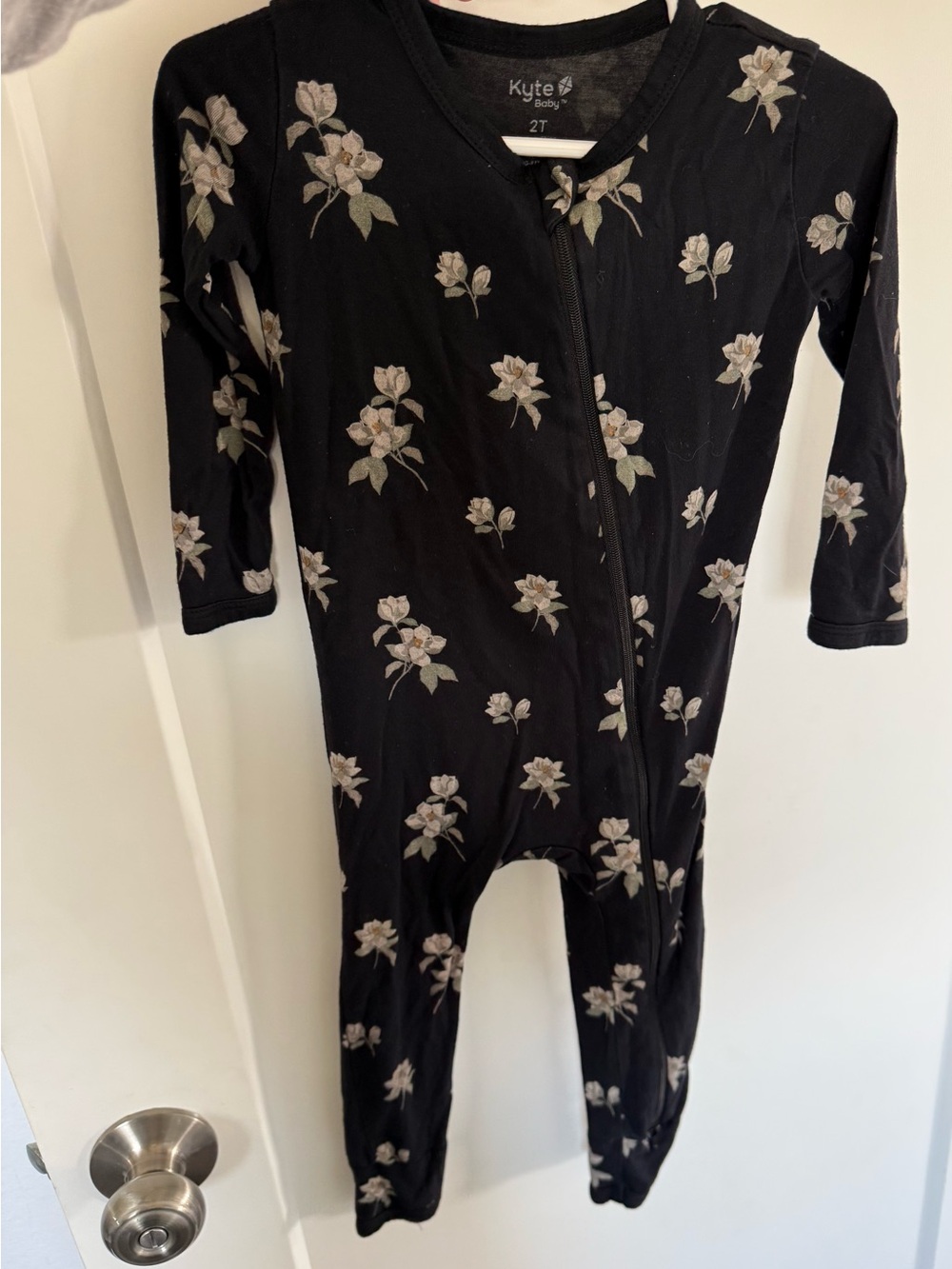 Kyte Baby Black Floral Zipper Footless Pajamas 2T